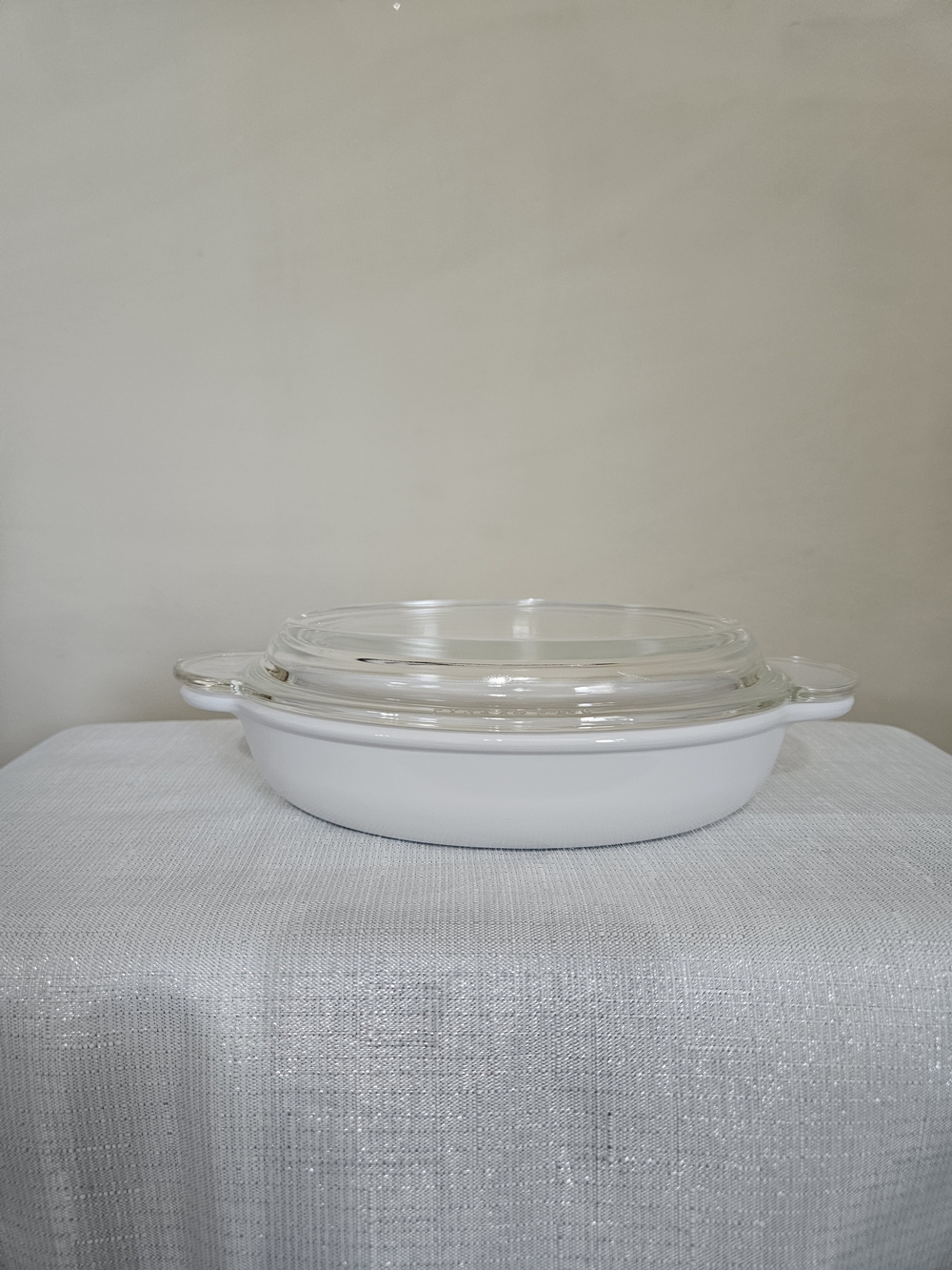 Corning Ware Casserole Dish With Pyrex Lid - Elegant Oven-to-Table Bakeware 14oz